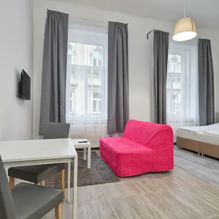 Heart Of Downtown Apartment Budapest Esterno foto
