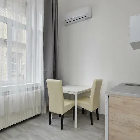 Heart Of Downtown Apartment Budapest Esterno foto